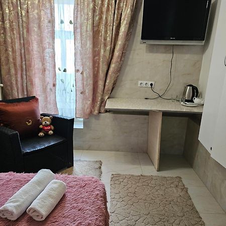 Rose Studio Chişinău Extérieur photo