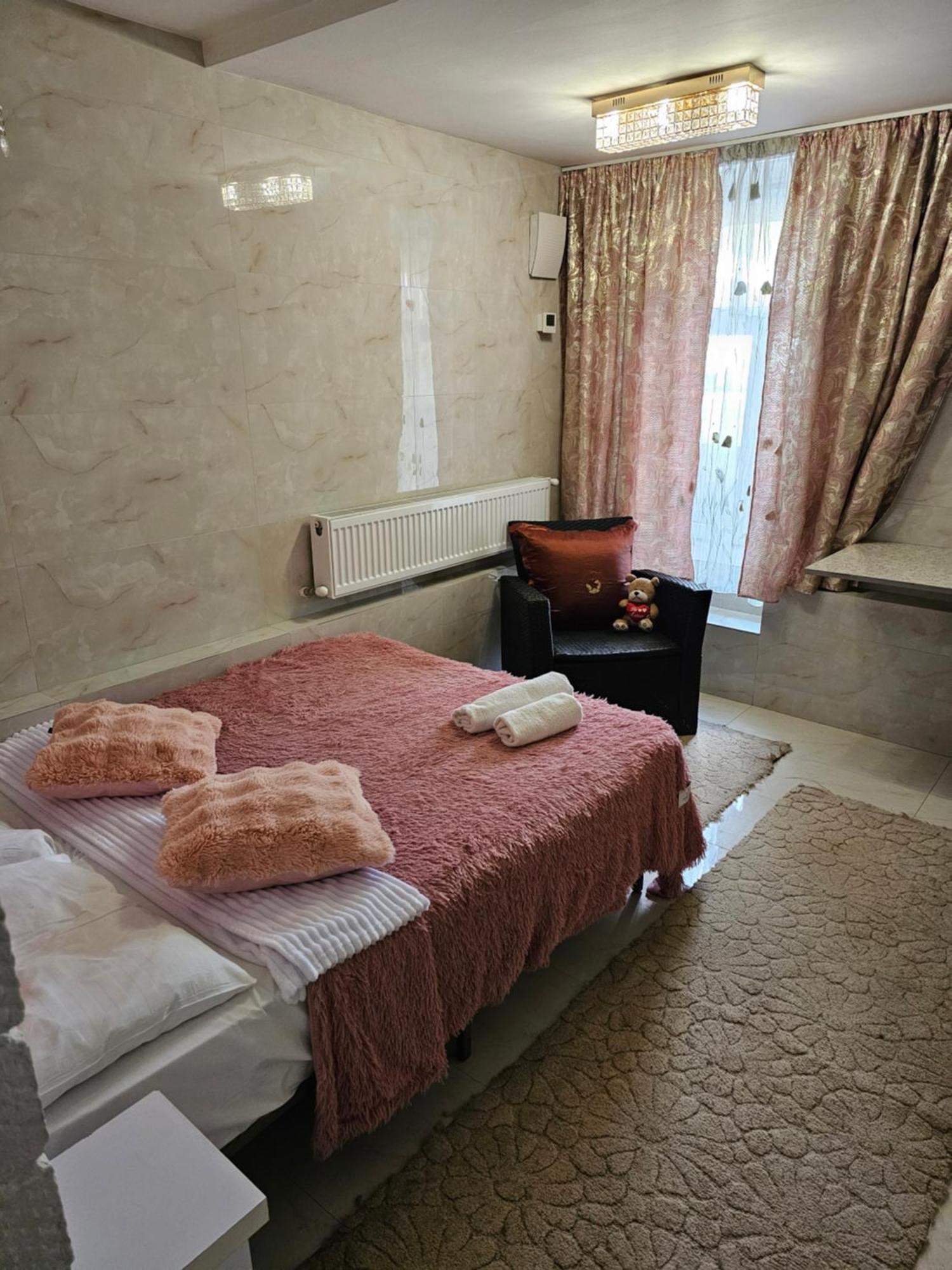 Rose Studio Chişinău Extérieur photo