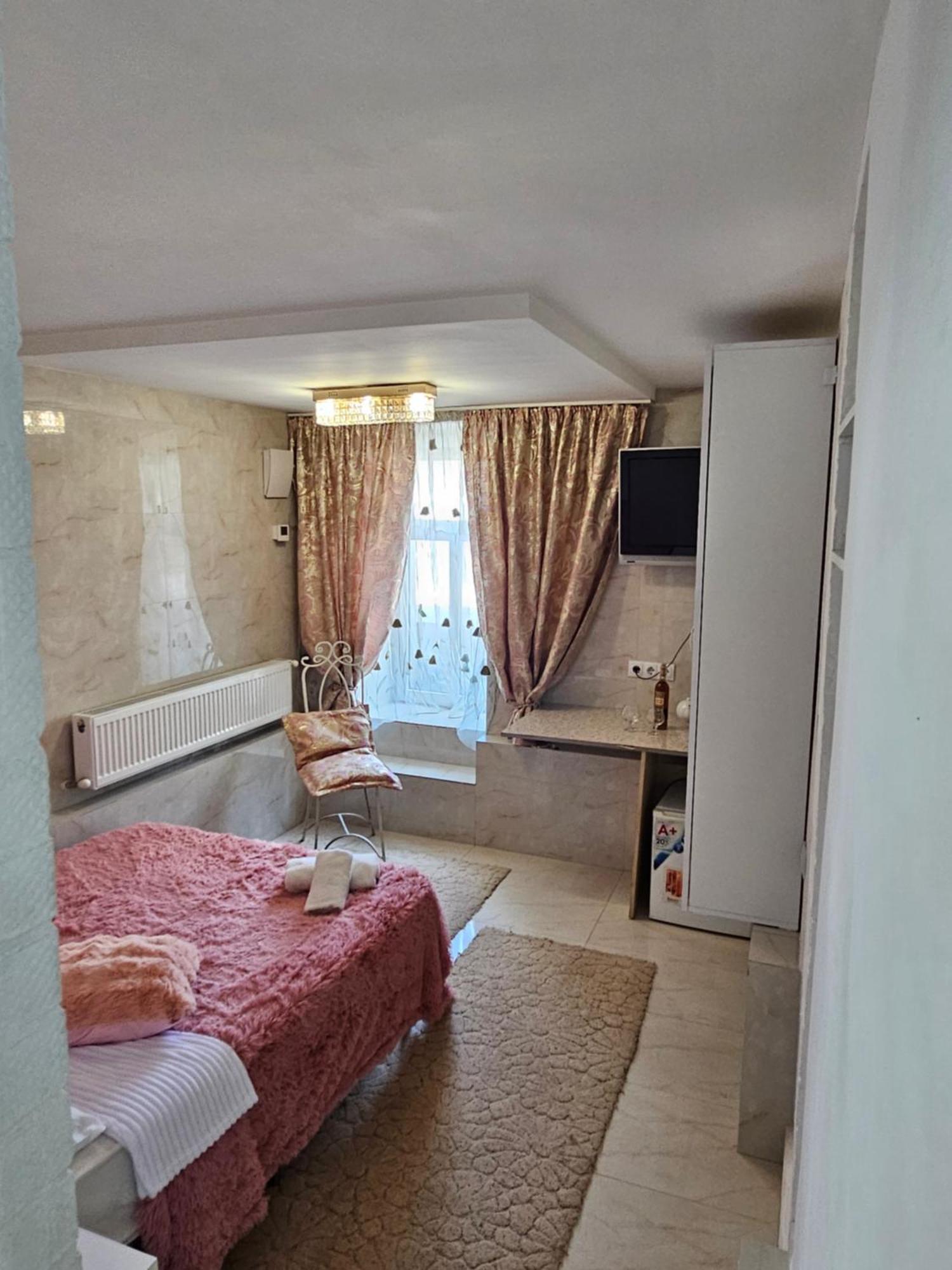 Rose Studio Chişinău Extérieur photo